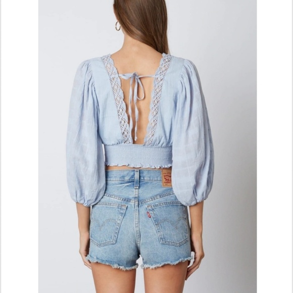 🦋LOLA BLUE CHAMBTAY LACE CROP TOP 🦋 - Picture 2 of 3